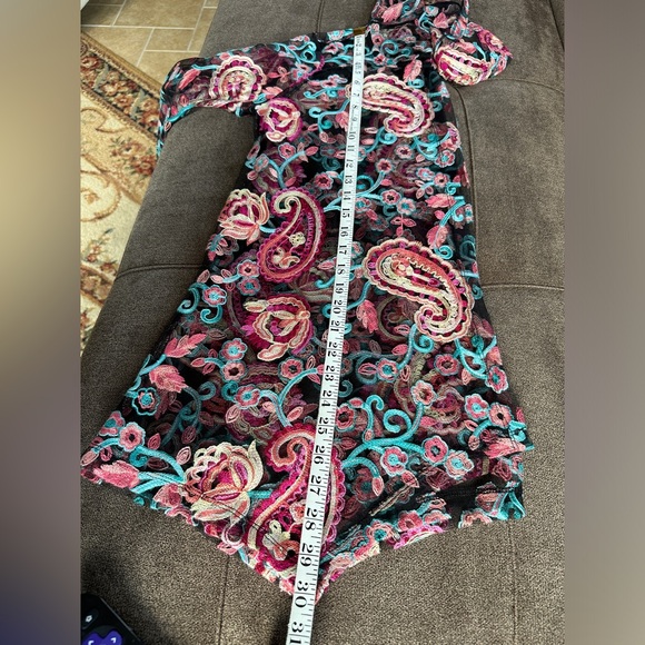 Ali Miles Paisley Sheer Embroidered Top Size S - Picture 6 of 8